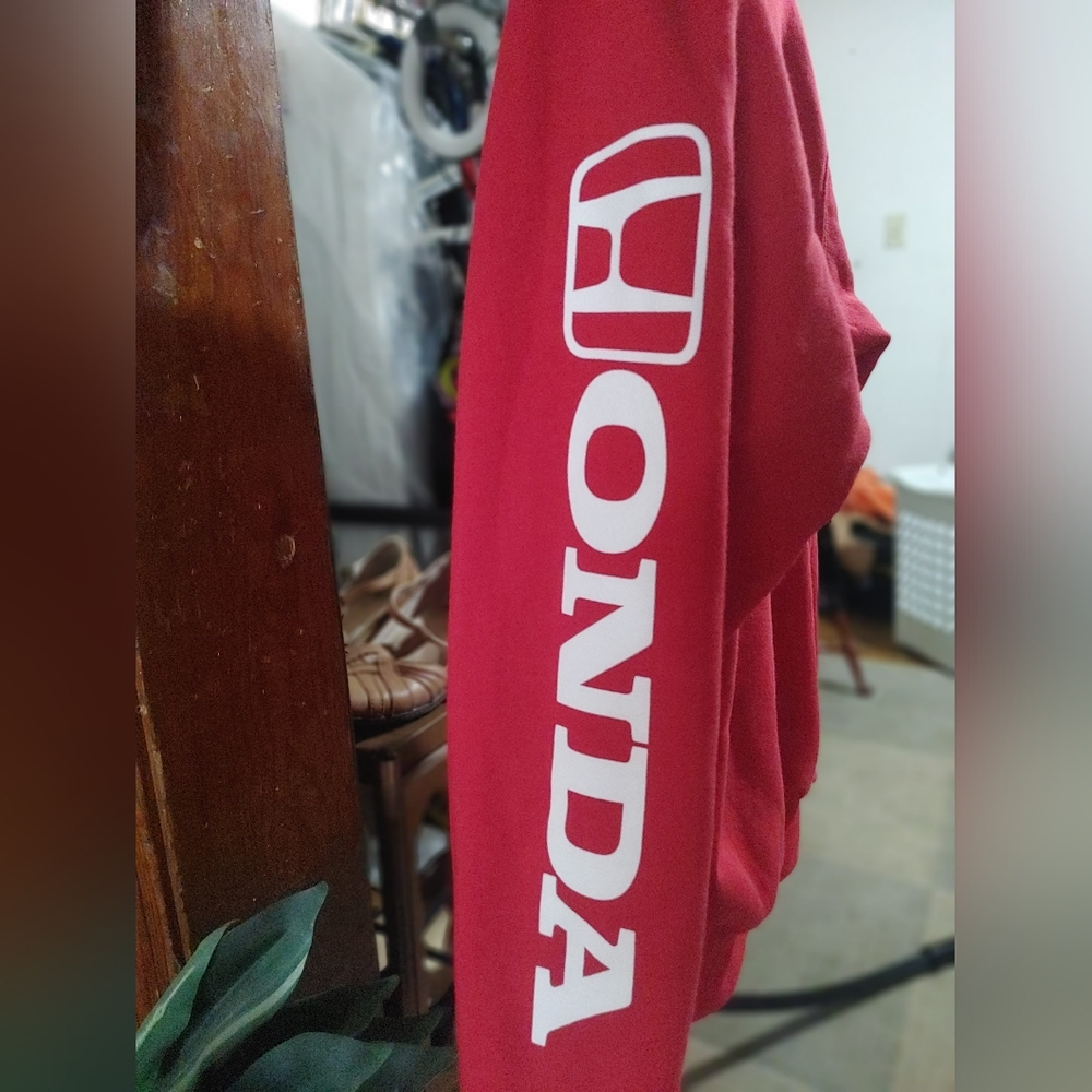HONDA - The Authentic T-shirt Company| Red Hoodie Size Small